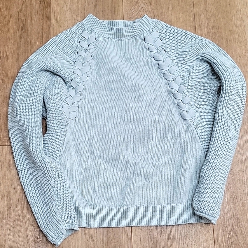 Seafoam green small sweater
